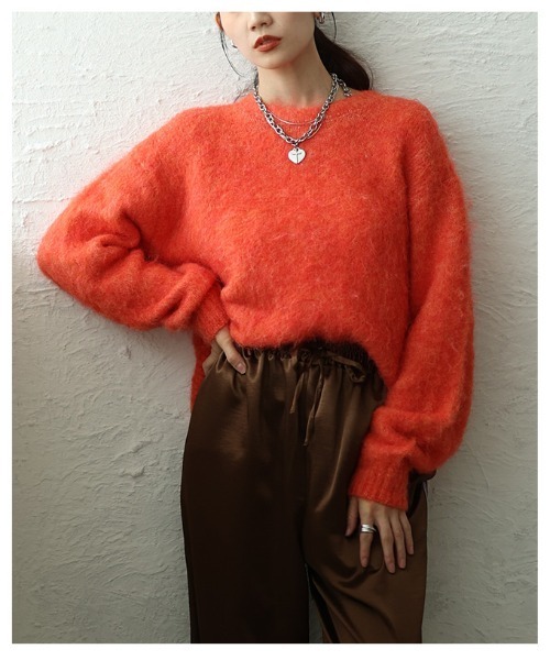 Sawa a la mode(サワアラモード)の「ソフトシャギーショートニットプルオーバー(ニット/セーター・レディース・ダークブラウン/ライトグリーン/オレンジ/ブルー・FREE)」の11枚目の写真