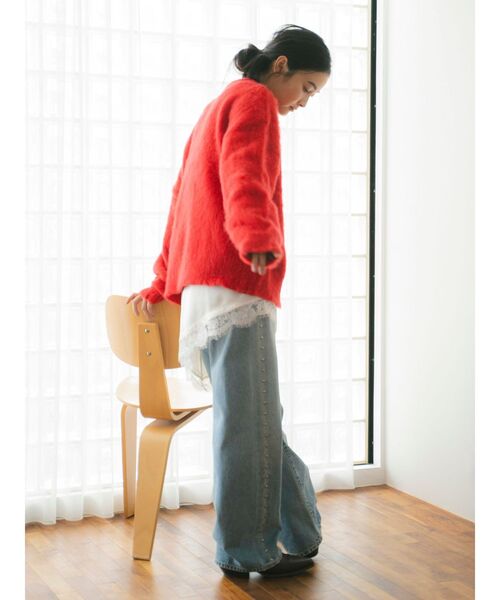 Ungrid(アングリッド)の「ヘンリーネック起毛ルーズニット(ニット/セーター・レディース・オフホワイト/チャコールグレー/イエロー/レッド/ピンク・FREE)」の12枚目の写真