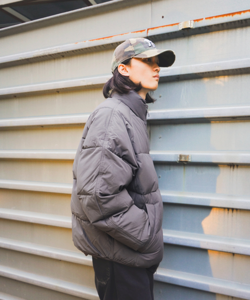 Carhartt WIP(カーハートダブリューアイピー)の「CARHARTT WIP / カーハート ダブリューアイピー NEBRASKA JACKET(ダウンジャケット/コート・メンズ・グレー/ブラック・MEDIUM/SMALL)」の5枚目の写真