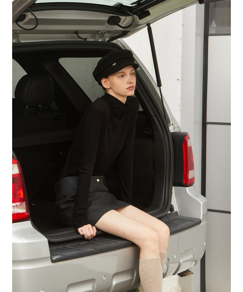 ANOETIC(アノエティック)の「GOLD LOGO MINI SKIRT_BLACK(スカート・レディース・ブラック・MEDIUM/SMALL)」の1枚目の写真