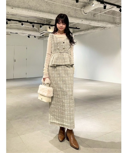 LILY BROWN（リリーブラウン）の「ダブル釦ツイードペプラムワンピース