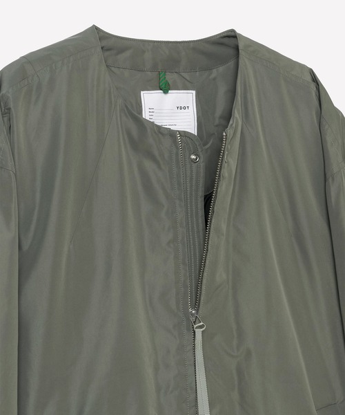 YDOT（ワイドット）の「【YDOT】COLLARLESS BOMBER DOWN JACKET（ダウンジャケット/コート・メンズ・セージグリーン/ブラック・M/L）」の19枚目の写真