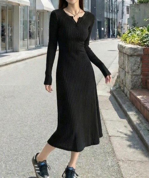 cammie(キャミー)の「Vネックリブタイトワンピース(ワンピース・レディース・ダークグレー/ブラック・M/L)」の3枚目の写真