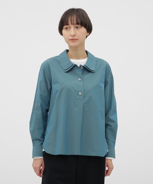 MARGARET HOWELL（マーガレットハウエル）の「CHAMBRAY COTTON POPLIN SHIRT（シャツ/ブラウス・レディース・ベージュ系その他3/グリーン・1/2）」の2枚目の写真