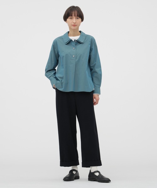MARGARET HOWELL（マーガレットハウエル）の「CHAMBRAY COTTON POPLIN SHIRT（シャツ/ブラウス・レディース・ベージュ系その他3/グリーン・1/2）」の4枚目の写真