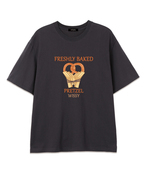 WISSY(ウィッシー)の「FRESHLY BAKED 半袖Tシャツ (WS011) チャコール(Tシャツ/カットソー・レディース・その他・MEDIUM/LARGE/X-LARGE/XX-LARGE/SMALL)」の1枚目の写真