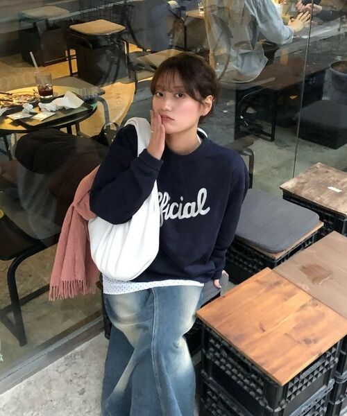 KANEITEI(カネイテイ)の「OFFICIAL LETTERING EMBROIDERED CREWNECK (NAVY)(スウェット・レディース・ネイビー・MEDIUM/LARGE/X-LARGE)」の15枚目の写真