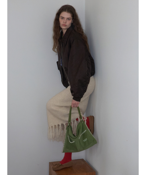 MAISON CREME(メゾンクレム)の「Grande Collage Bag _ Corduroy Matcha(メッセンジャーバッグ・レディース・その他・FREE)」の4枚目の写真