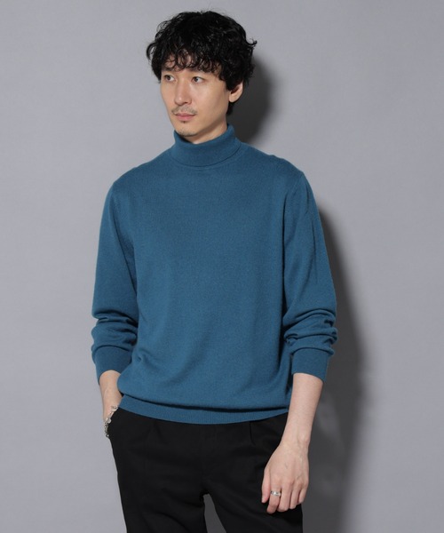 NANO universe(ナノユニバース)の「カシミヤミックスタートルネックニット(ニット/セーター・メンズ・グレー/ターコイズブルー/レッド/チャコール/ネイビー・L/M)」の1枚目の写真