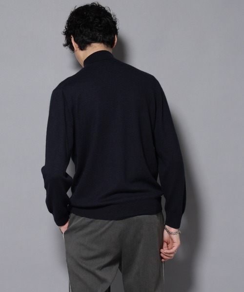 NANO universe(ナノユニバース)の「カシミヤミックスタートルネックニット(ニット/セーター・メンズ・グレー/ターコイズブルー/レッド/チャコール/ネイビー・L/M)」の22枚目の写真