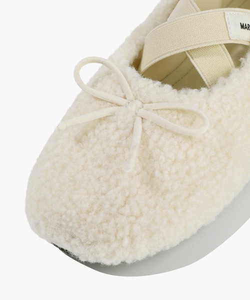 MARITHE + FRANCOIS GIRBAUD(マリテフランソワジルボー)の「W CROSS BANDING SHEARING FLAT SHOES(バレエシューズ・レディース・ブラウン/アイボリー/Black・25cm/24cm/23cm)」の9枚目の写真