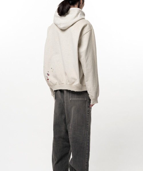 Maison MIHARA YASUHIRO（メゾンミハラヤスヒロ）の「Kids Sticker Printed Hoodie（スウェット・レディース・ホワイト/ブラック・38/36）」の5枚目の写真