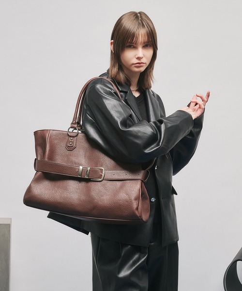 SELLE GLANT(セレグランテ)の「BELTED DESIGN 2WAY BAG/ベルテッドデザイン2WAYバッグ(トートバッグ・メンズ・ブラック/ダークブラウン・ONE SIZE)」の14枚目の写真