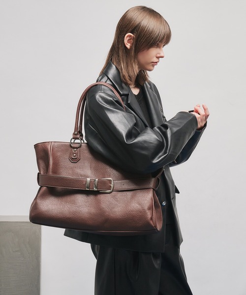 SELLE GLANT(セレグランテ)の「BELTED DESIGN 2WAY BAG/ベルテッドデザイン2WAYバッグ(トートバッグ・メンズ・ブラック/ダークブラウン・ONE SIZE)」の15枚目の写真