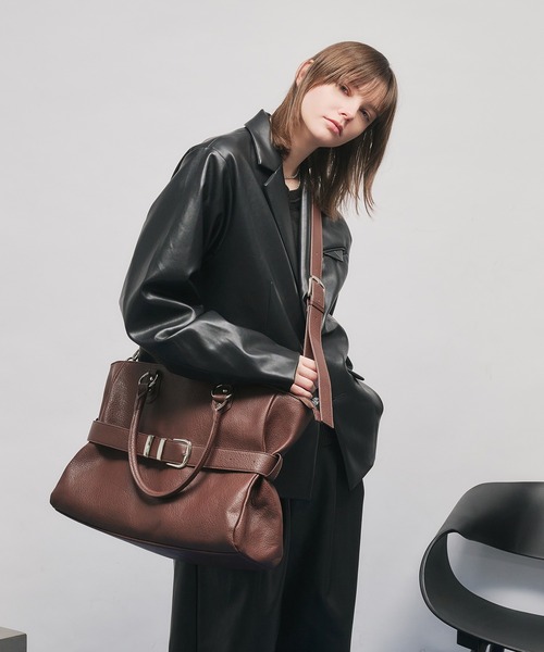 SELLE GLANT(セレグランテ)の「BELTED DESIGN 2WAY BAG/ベルテッドデザイン2WAYバッグ(トートバッグ・メンズ・ブラック/ダークブラウン・ONE SIZE)」の18枚目の写真