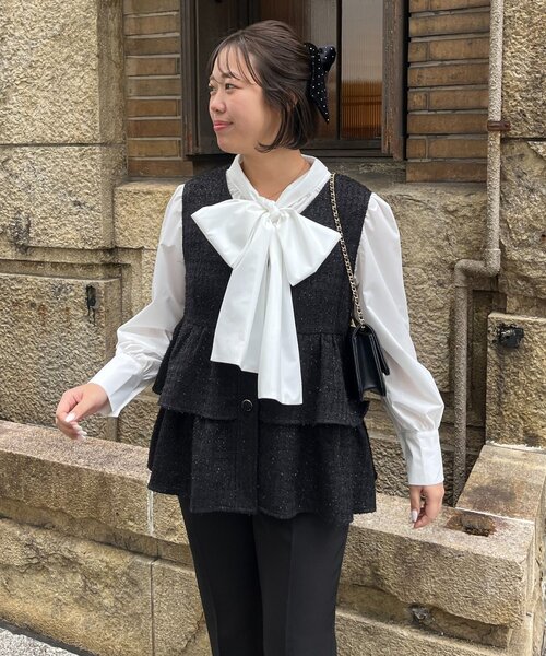 prose verse（プロズヴェール）の「【SAPON】3WAYティアードフリルツイードジレ（ベスト・レディース・ネイビー/ブラック/アイボリー・MEDIUM/LARGE）」の3枚目の写真