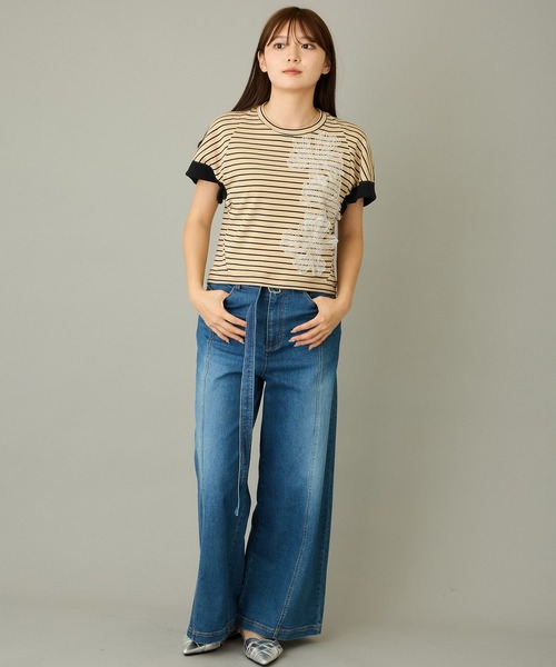 AVIE（アビィ）の「【mien】フラワーモチーフボーダーTee（Tシャツ/カットソー・レディース・ベージュ・38）」の11枚目の写真