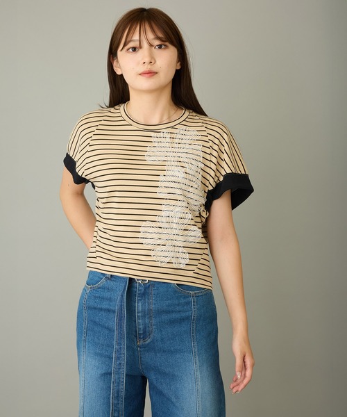 AVIE（アビィ）の「【mien】フラワーモチーフボーダーTee（Tシャツ/カットソー・レディース・ベージュ・38）」の8枚目の写真