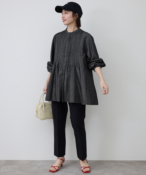 SLOBE IENA（スローブイエナ）の「LEDENIM ボサム ペプラムデニムブラウス（シャツ/ブラウス・レディース・ブラック/ネイビー・FREE）」の14枚目の写真