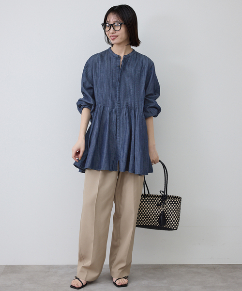 SLOBE IENA（スローブイエナ）の「LEDENIM ボサム ペプラムデニムブラウス（シャツ/ブラウス・レディース・ブラック/ネイビー・FREE）」の21枚目の写真