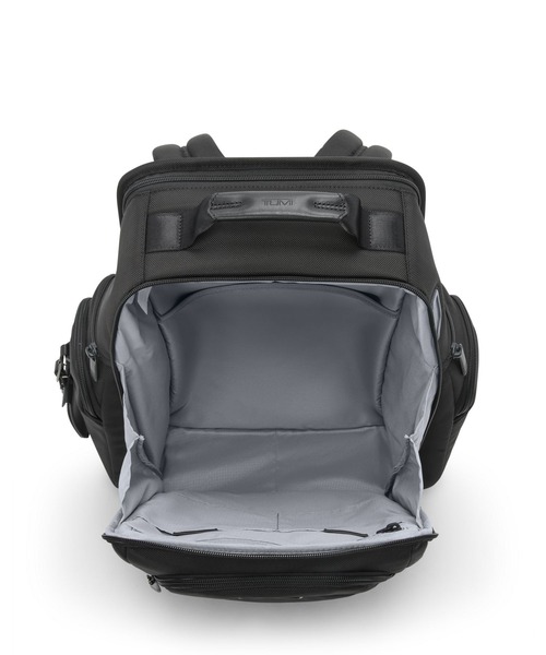 TUMI（トゥミ）の「TUMI ALPHA（アルファ） トゥミ・ブリーフ・パック（A4/PC15インチまで対応）（バックパック/リュック・メンズ・ブラック/ネイビー・FREE）」の8枚目の写真
