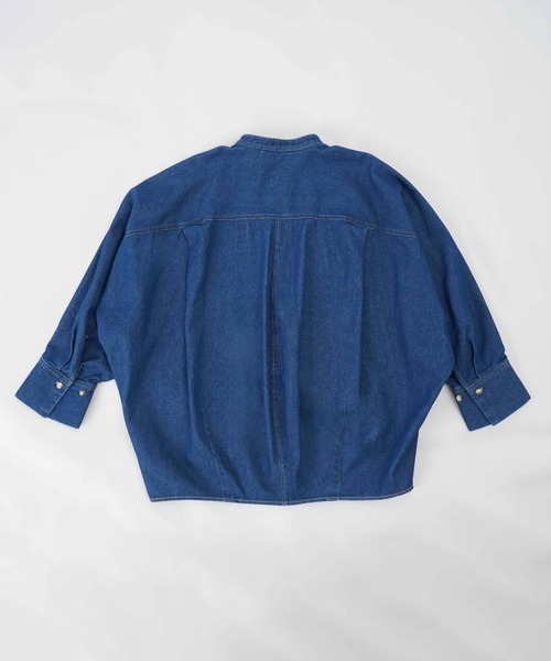 LUCA/LADY LUCK LUCA（ルカ/レディラックルカ）の「LC/LLL コクーンドルマンチュニックシャツ/デニムドルマンシャツ（シャツ/ブラウス・レディース・グレー/ブルー/サックスブルー・FREE）」の22枚目の写真