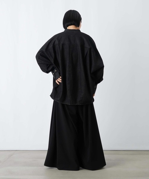 LUCA/LADY LUCK LUCA（ルカ/レディラックルカ）の「LC/LLL コクーンドルマンチュニックシャツ/デニムドルマンシャツ（シャツ/ブラウス・レディース・グレー/ブルー/サックスブルー・FREE）」の6枚目の写真