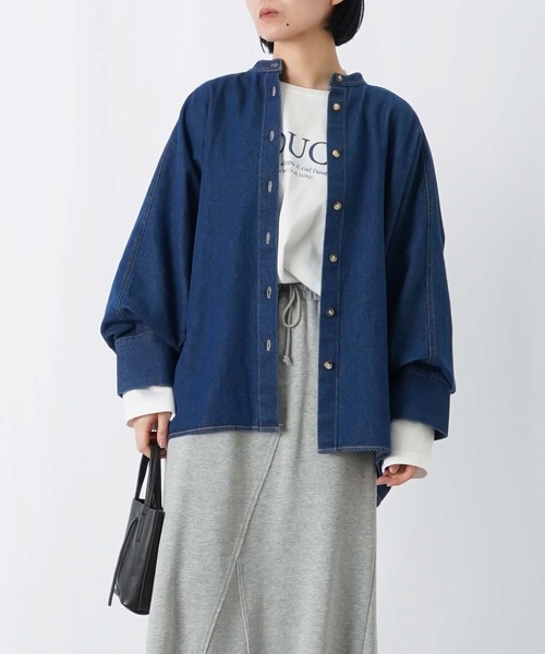 LUCA/LADY LUCK LUCA（ルカ/レディラックルカ）の「LC/LLL コクーンドルマンチュニックシャツ/デニムドルマンシャツ（シャツ/ブラウス・レディース・グレー/ブルー/サックスブルー・FREE）」の17枚目の写真