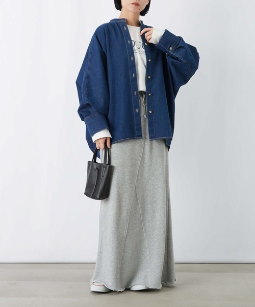 LUCA/LADY LUCK LUCA（ルカ/レディラックルカ）の「LC/LLL コクーンドルマンチュニックシャツ/デニムドルマンシャツ（シャツ/ブラウス・レディース・グレー/ブルー/サックスブルー・FREE）」の16枚目の写真