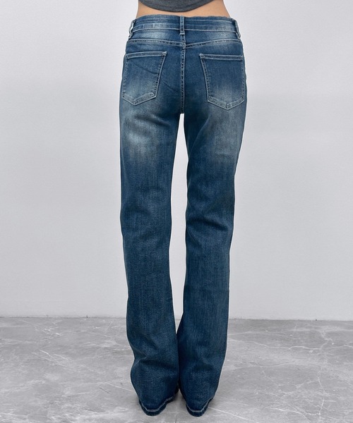 FOLLOWIN（フォロウィン）の「【FOLLOWN】セミフレアストレッチデニムパンツ（デニムパンツ・レディース・ブルー・LARGE/MEDIUM/SMALL）」の9枚目の写真