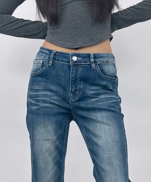 FOLLOWIN（フォロウィン）の「【FOLLOWN】セミフレアストレッチデニムパンツ（デニムパンツ・レディース・ブルー・LARGE/MEDIUM/SMALL）」の12枚目の写真