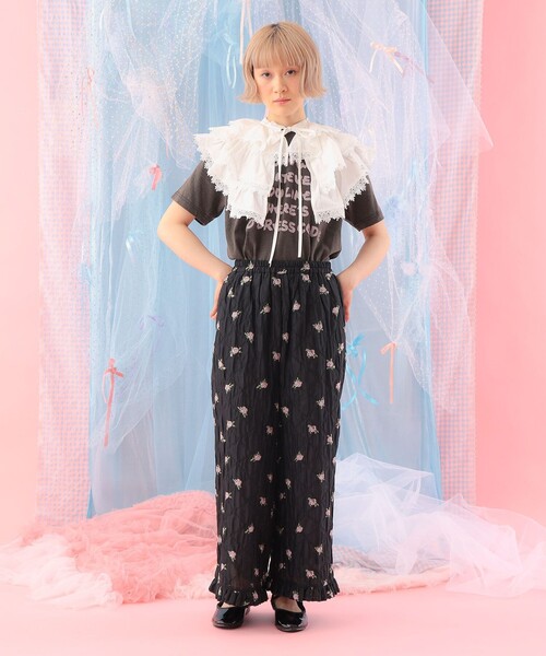 CAROLINA GLASER(カロリナ グレイサー)の「フラワー フリル パンツ(その他パンツ・レディース・ブラック/オフホワイト・SMALL/MEDIUM)」の22枚目の写真