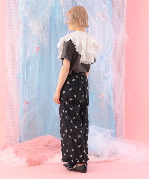 CAROLINA GLASER（カロリナ グレイサー）の「フラワー フリル  パンツ（その他パンツ・レディース・ブラック/オフホワイト・SMALL/MEDIUM）」の9枚目の写真