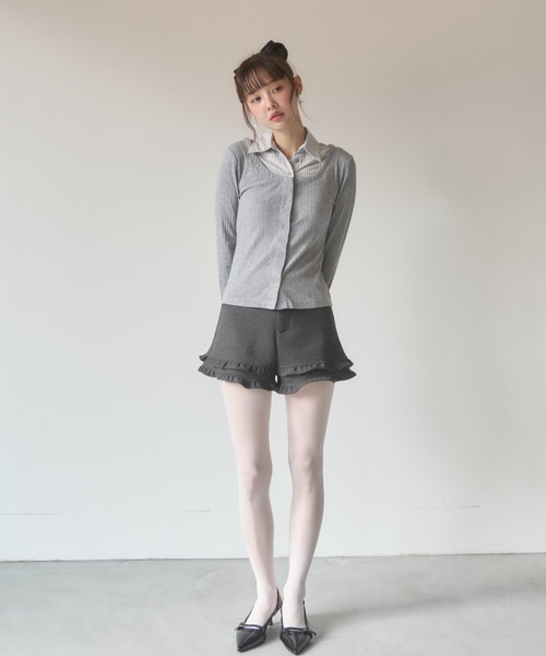 Nadana(ナダナ)の「シャツドッキングレイヤード風ニット(Tシャツ/カットソー・レディース・ベージュ/グレー・FREE)」の11枚目の写真