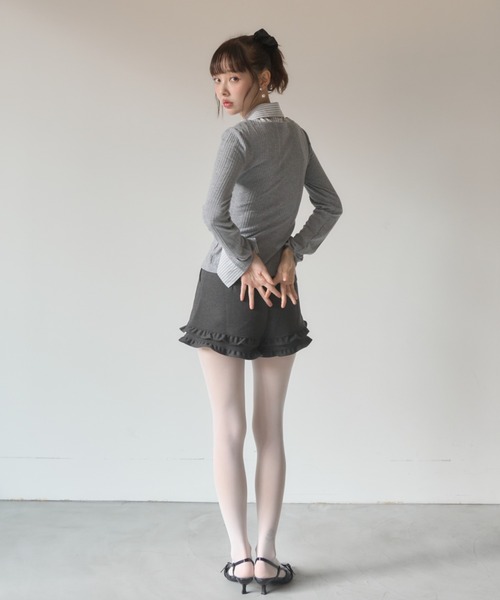 Nadana(ナダナ)の「シャツドッキングレイヤード風ニット(Tシャツ/カットソー・レディース・ベージュ/グレー・FREE)」の13枚目の写真