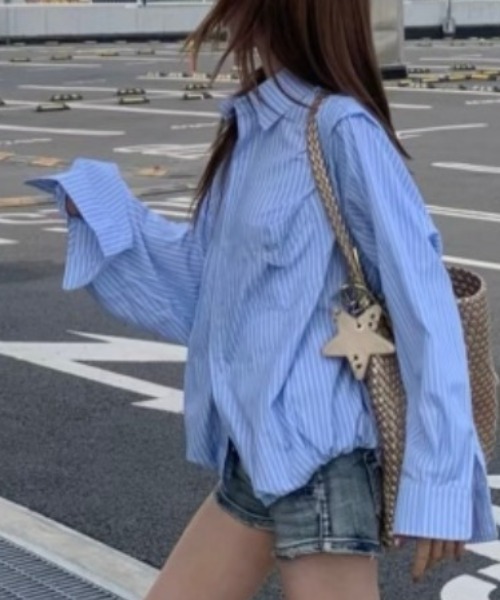 N.s(エヌドットエス)の「シャツ 長袖 ストライプシャツ(シャツ/ブラウス・レディース・ブルー・SMALL/MEDIUM/LARGE)」の4枚目の写真