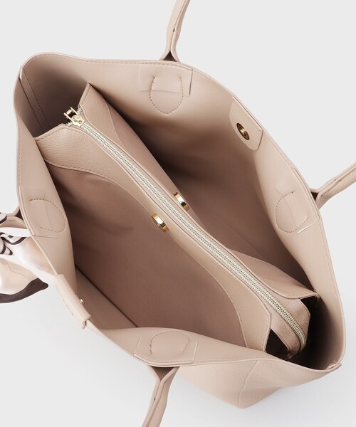 index（インデックス）の「ストライプスカーフ付きトートバッグ【A4サイズ】（トートバッグ・レディース・ベージュ/ブラック・00）」の5枚目の写真