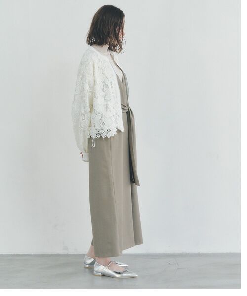 YECCA VECCA（イェッカヴェッカ）の「メリージェーンストラップパンプス（パンプス・レディース・シルバー/アイボリー/ブラック・24.5cm/22.5cm/23.5cm）」の16枚目の写真