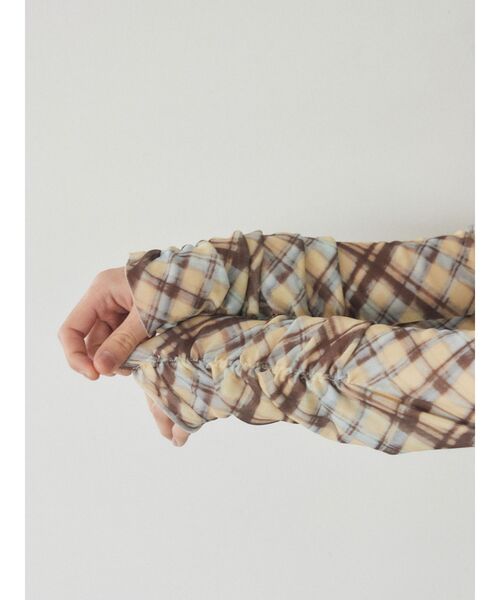 LAGUNAMOON（ラグナムーン）の「オフショルチュールタイブラウス（シャツ/ブラウス・レディース・イエロー/ブラウン/グレー・FREE）」の5枚目の写真