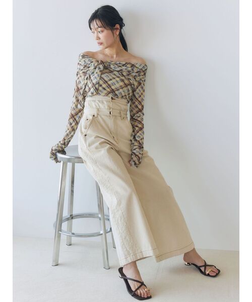 LAGUNAMOON（ラグナムーン）の「オフショルチュールタイブラウス（シャツ/ブラウス・レディース・イエロー/ブラウン/グレー・FREE）」の11枚目の写真