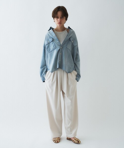 cloenc(クロエンス)の「【マシンウォッシュ】シアーデニムオーバーシャツ(シャツ/ブラウス・レディース・ブルー/ネイビー・02)」の4枚目の写真