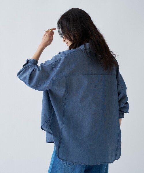 cloenc(クロエンス)の「【マシンウォッシュ】シアーデニムオーバーシャツ(シャツ/ブラウス・レディース・ブルー/ネイビー・02)」の16枚目の写真