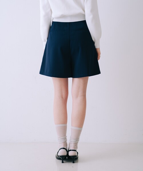 SELFIST(セルフィスト)の「ハイウエストショートパンツ 春服 夏服 フェミニン きれいめ(その他パンツ・レディース・アイボリー/ネイビー・38/36)」の9枚目の写真