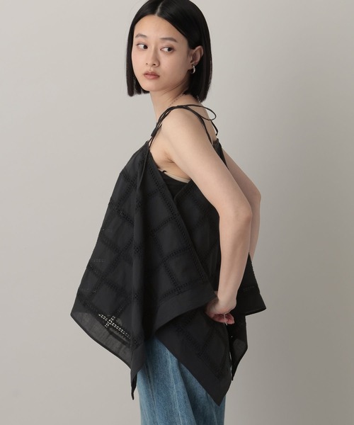 A part by（アパートバイ）の「【着方2WAY】エンブロイダリーマルチキャミブラウス（シャツ/ブラウス・レディース・ブラック/オフホワイト・FREE）」の17枚目の写真