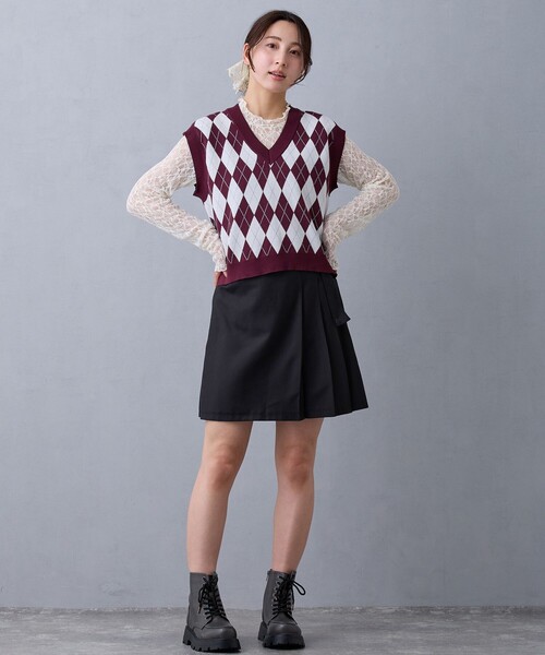 NICOLE CLUB（ニコル　クラブ）の「アーガイルベスト（ベスト・レディース・ネイビー/ボルドー/ライトグレー・FREE）」の6枚目の写真