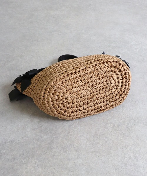 MIAN （ミアン）の「サイドリボンペーパートートバッグ【詳細動画あり】（かごバッグ・レディース・ブラック/モカ/ベージュ・FREE）」の6枚目の写真