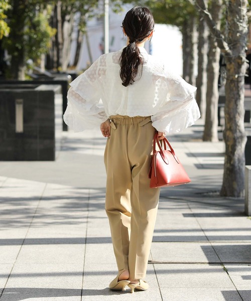 Gready Brilliant（グレディブリリアン）の「Ｗクロスハイウエストテーパードパンツ（その他パンツ・レディース・ブラック/キャメル・38/36/34）」の3枚目の写真