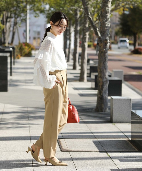 Gready Brilliant（グレディブリリアン）の「Ｗクロスハイウエストテーパードパンツ（その他パンツ・レディース・ブラック/キャメル・38/36/34）」の4枚目の写真