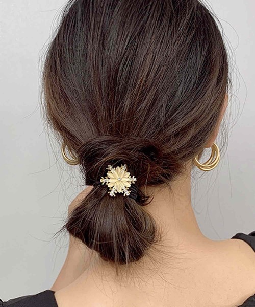 tone（トーン）の「pur chouchou/スクエア フラワー バタフライ ヘアゴム P4547（ヘアゴム・レディース・その他3/その他2/その他1/その他7/その他4/その他6/その他5・FREE）」の9枚目の写真