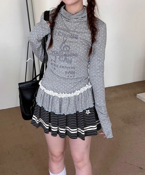 Nia(ニア)の「Nia(ニア)/【ウィッシュコアアイテム】ドット柄 ペプラムトップス(Tシャツ/カットソー・レディース・グレー・SMALL/MEDIUM/LARGE)」の3枚目の写真